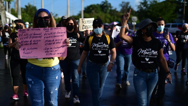 maestras y maestros marchan nuevamente por un retiro digno