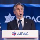 El secretario de Estado estadounidense Antony Blinken ofrece un discurso ante la Comisión de Asuntos Públicos Estadounidense-Israelíes en Washington, el lunes 5 de junio de 2023. (AP Foto/Jess Rapfogel)