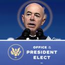 Biden promete regreso a la normalidad con su presidencia