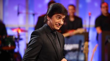 americateve | Con un contenido para toda la familia "Dante Night Show" por la pantalla de Americateve de Lunes a Viernes 11:30pm.