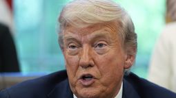 El presidente Donald Trump en la Oficina Oval en la Casa Blanca en Washington el 23 de abril del 2025. (AP foto/Alex Brandon)