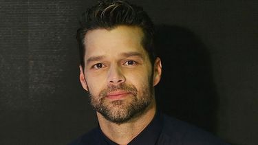 americateve | Ricky Martin se expresó en su cuenta de Twitter tras la decisión de un juez federal de Puerto Rico en rechazar la validación de los matrimonios igualitarios en la isla.