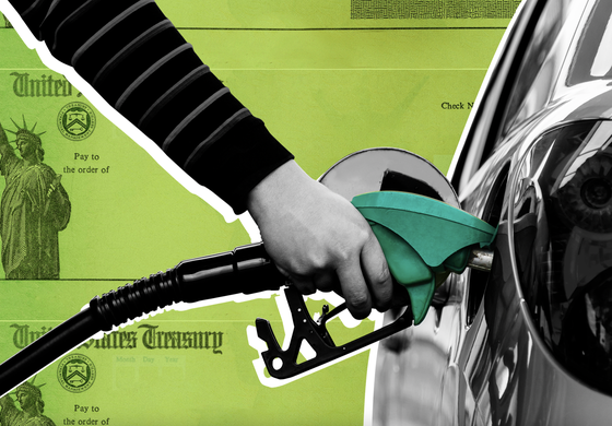 EEUU: gasolina baja de 4 por dólares por galón tras 5 meses