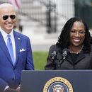 Biden y Harris asistirán a investidura de jueza