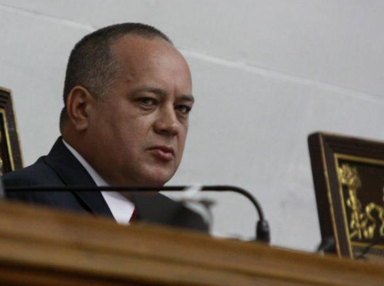 Diosdado Cabello, presidente de la Asamblea Nacional, aseguró este miércoles que el gobierno de Estados Unidos ha decidido suspender su visa norteamericana, por una presunta denuncia hecha por un "desertor" de la fuerza aérea venezolana.