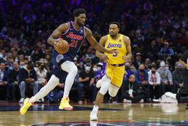 Embiid anota 26; 76ers vencen a Lakers carentes de LeBron