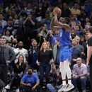 Mavericks remontan déficit de 19 puntos y vencen a Kings