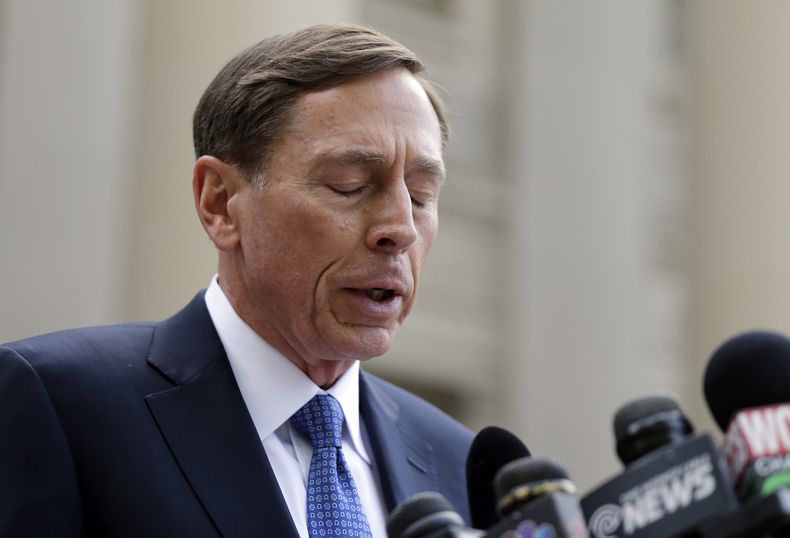 AMN-GEN_PETRAEUS-CONDENA-0.jpg