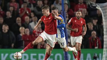 Forest empata con Brighton, deja el fondo de la tabla