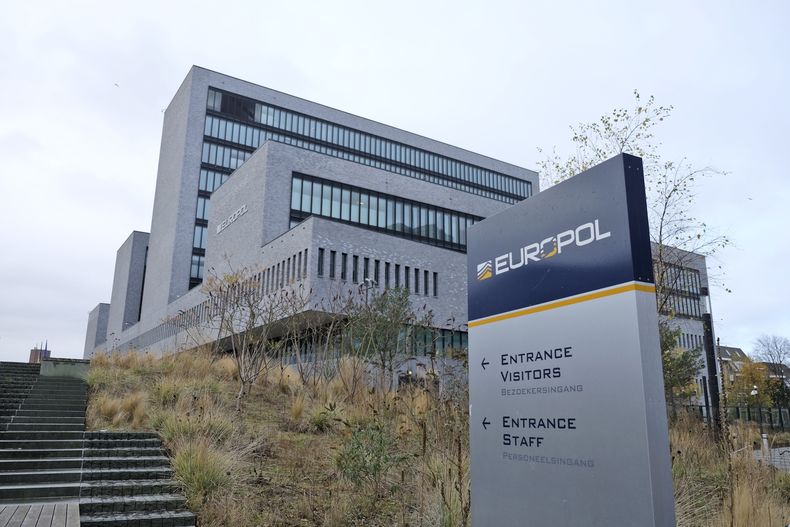 EUR-GEN EUROPOL-ABUSO DE MENORES