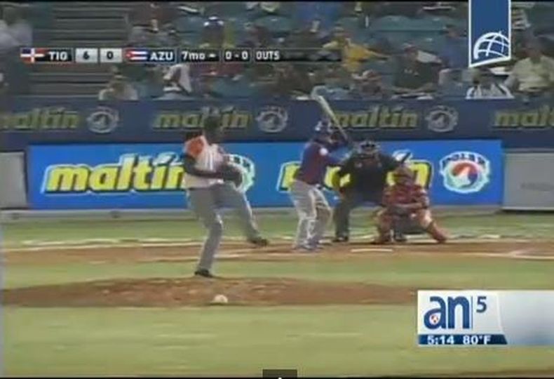 Aislados y bajo por una fuerte vigilancia militar los peloteros cubanos en la Serie del Caribe que se celebra en Venezuela.