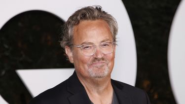 ARCHIVO - Matthew Perry aparece en la fiesta GQ Hombres del año en West Hollywood, California, el 17 de noviembre de 2022. (Foto Willy Sanjuan/Invision/AP, archivo)