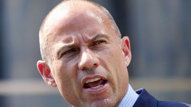 Avenatti se ofrece como el antídoto contra Trump