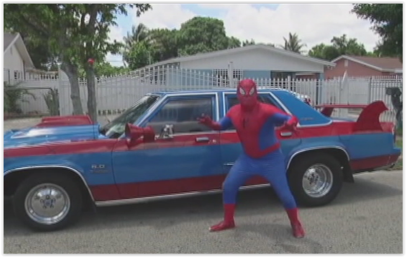 hombre arana en hialeah.PNG