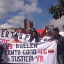 Estudiantes venezolanos marchan en apoyo a jóvenes mexicanos