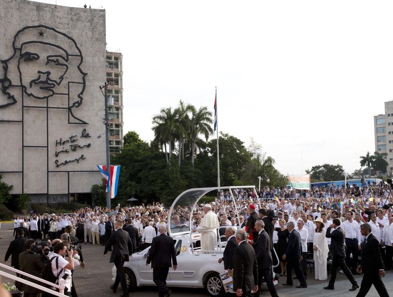 CAR-GEN_PAPA-CUBA-7.jpg