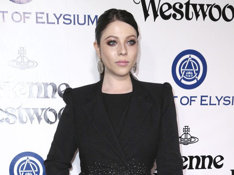 ARCHIVO - Michelle Trachtenberg en la novena gala anual Heaven de The Art of Elysium en Culver City, California, el 9 de enero de 2016. (Foto Rich Fury/Invision/AP, archivo)