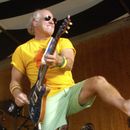 ARCHIVO - Jimmy Buffett y el Coral Reefer Band durante un festival de música en Nueva Orleans, el sábado 6 de mayo de 2006. (Chuck Cook /The Times-Picayune/The New Orleans Advocate vía AP)