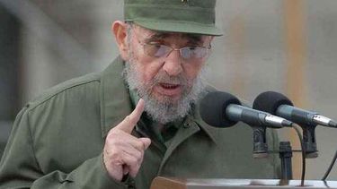 Otra guataconería: Gorra de Fidel Castro será reliquia!