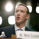 ARCHIVO - El director general de Facebook, Mark Zuckerberg, testifica ante una sesión conjunta de la Comisión de Asuntos Jurídicos y la Comisión de Comercio en el Capitolio, Washington, el 10 de abril de 2018. (AP Foto/Alex Brandon, Archivo)