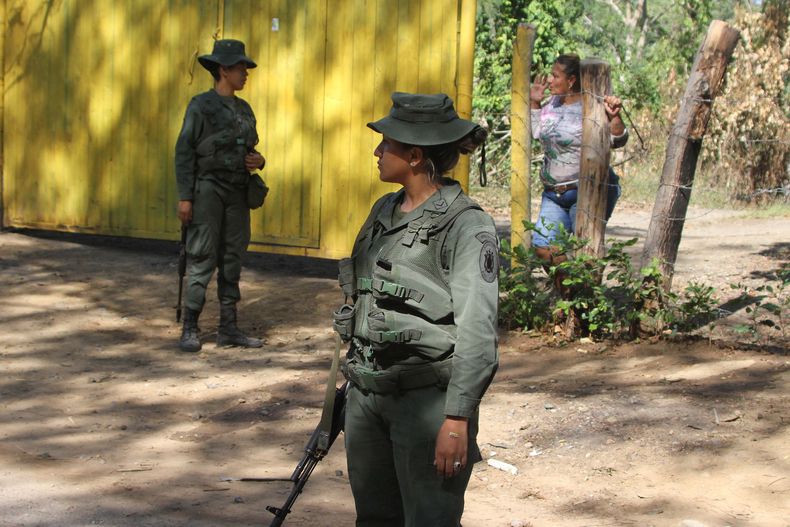 AMS-GEN_VENEZUELA-COLOMBIA-0.jpg