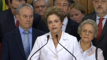 dilma rousseff llama a brasilenos a movilizarse contra lo que considero un golpe en su contra