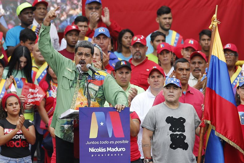 DEP-FUT_VENEZUELA-MARADONA-0.jpg
