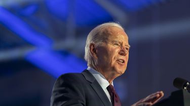 El presidente Joe Biden durante un evento de campaña, el domingo 4 de febrero de 2024, en Las Vegas. (AP Foto/Stephanie Scarbrough)