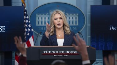 La secretaria de prensa Karoline Leavitt en la Casa Blanca en Washington el 12 de febrero del 2025. (AP foto/Evan Vucci)