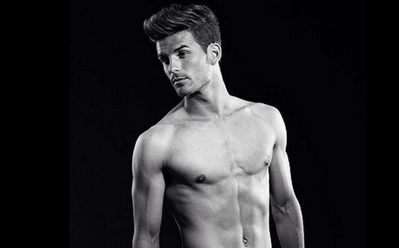 El jugador venezolanoChristian Santos tal vez no sea una estrella del fútbol, pero al menos lo aparenta gracias a su gran parecido con el astro inglés David Beckham.