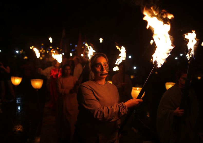 AMS-GEN_PARAGUAY-VIA_CRUCIS_JESUITAS-0.jpg