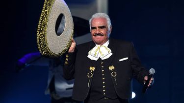 mexico:estado de salud de vicente fernandez se reporta grave