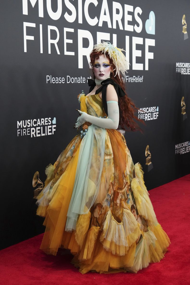 Chappell Roan llega a la 67ª entrega anual de los Grammy el domingo 2 de febrero de 2025 en Los Ángeles.(Foto Jordan Strauss/Invision/AP)