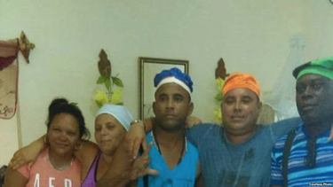 policia arresta y propina golpiza a sacerdote yoruba que iba a simposio sobre libertad religiosa