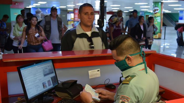 cubano de villa clara podria ser el primer caso de la nueva variante omicron en la isla tras llegar al aeropuerto jose marti desde sudafrica