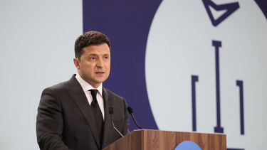 el presidente de ucrania pidio mas apoyo occidental: somos el escudo de europa contra el ejercito ruso