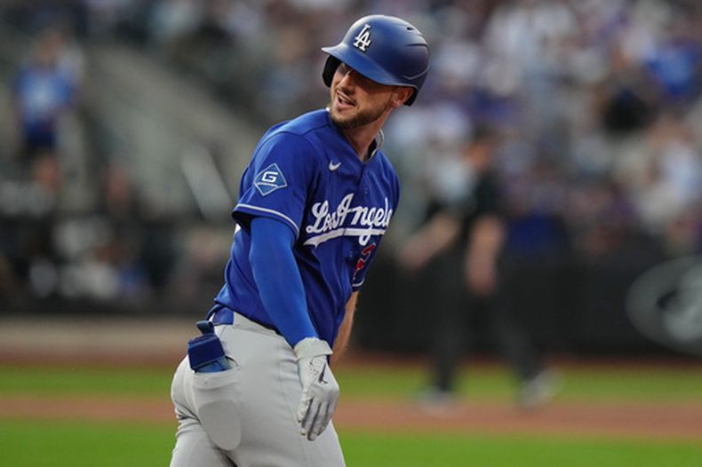 Kyle Tucker, de los Dodgers de Los Ánteles, celebra luego de batear un jonrón ante los Mets de Nueva York, el sábado 25 de julio de 2026 (AP Foto/Frank Franklin II)