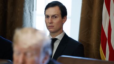 Degradan acreditación de seguridad al yerno de Trump