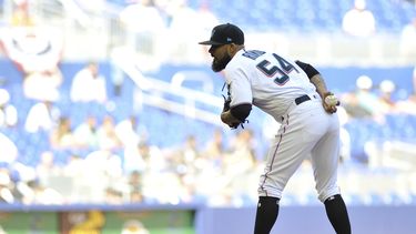 Alcántara domina y Marlins vence 3-0 a Rockies