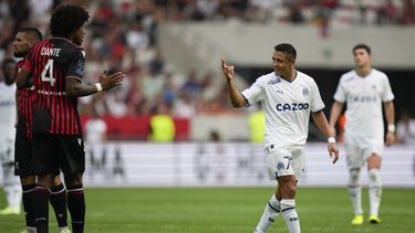 Con doblete de Alexis Sánchez, Marsella despacha 3-0 a Niza