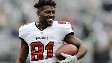Retiran cargos por supuesta riña doméstica de Antonio Brown