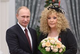 cantante rusa pide que la acusen igual que su esposo