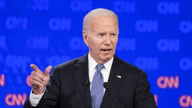 El presidente Joe Biden durante el debate presidencial con el candidato republicano a la presidencia, el expresidente Donald Trump, el jueves 27 de junio de 2024, en Atlanta. (AP Foto/Gerald Herbert)