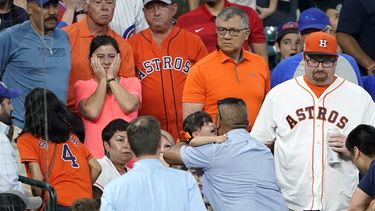 nina sufre pelotazo durante juego cachorros-astros