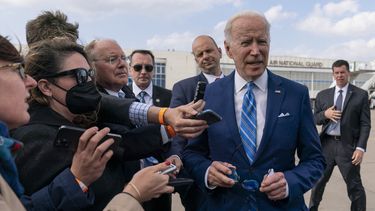 joe biden aprueba $800 millones en ayuda militar a ucrania
