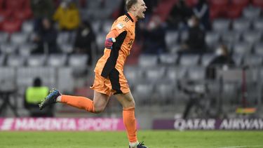 Bayern pierde varias semanas a Neuer por cirugía de rodilla