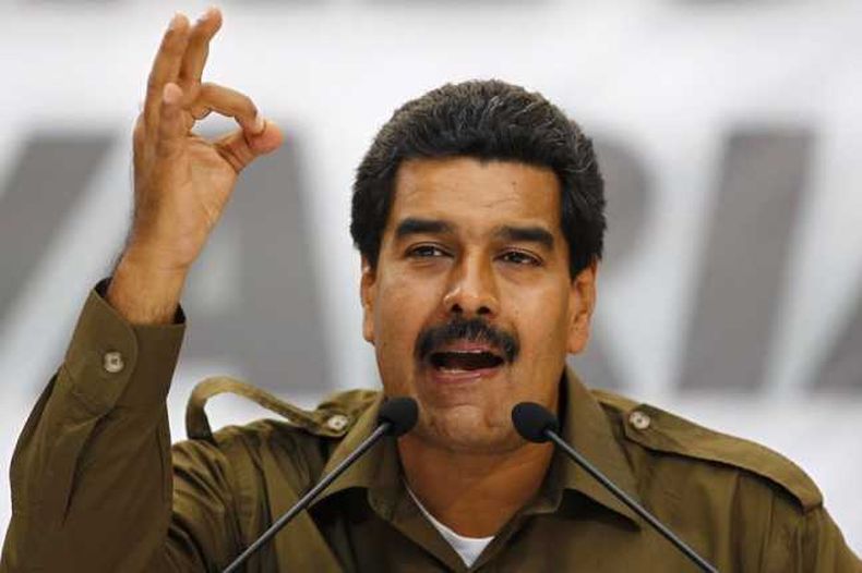Nicolás Maduro, solicitó iniciar acciones legales contra un ex ministro venezolano y profesor de Harvard, quien escribió un artículo que generó escozor en el gobierno socialista y contribuyó a una caída en los precios de los bonos soberanos del país esta