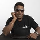 ARCHIVO - Tito Jackson, miembro de los famosos Jackson 5, posa para un retrato en Los Ángeles, el 24 de julio de 2019, para promocionar su proyecto en solitario, una nueva versión de su canción de 2017 One Way Street. (Mark Von Holden/Invision/AP, Archivo)