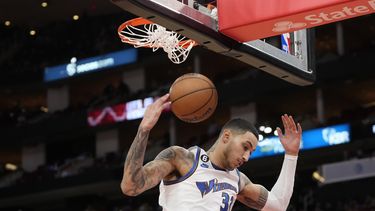 Kuzma anota 33; Wizards se imponen a Rockets