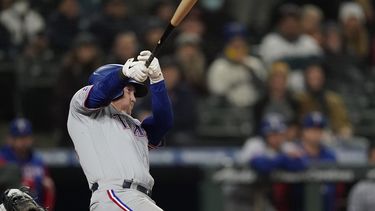 Rangers rompen racha de derrotas al remontar ante Marineros